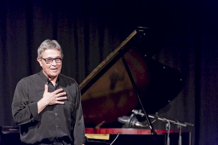 Biografía del Chano Domínguez músico gaditano